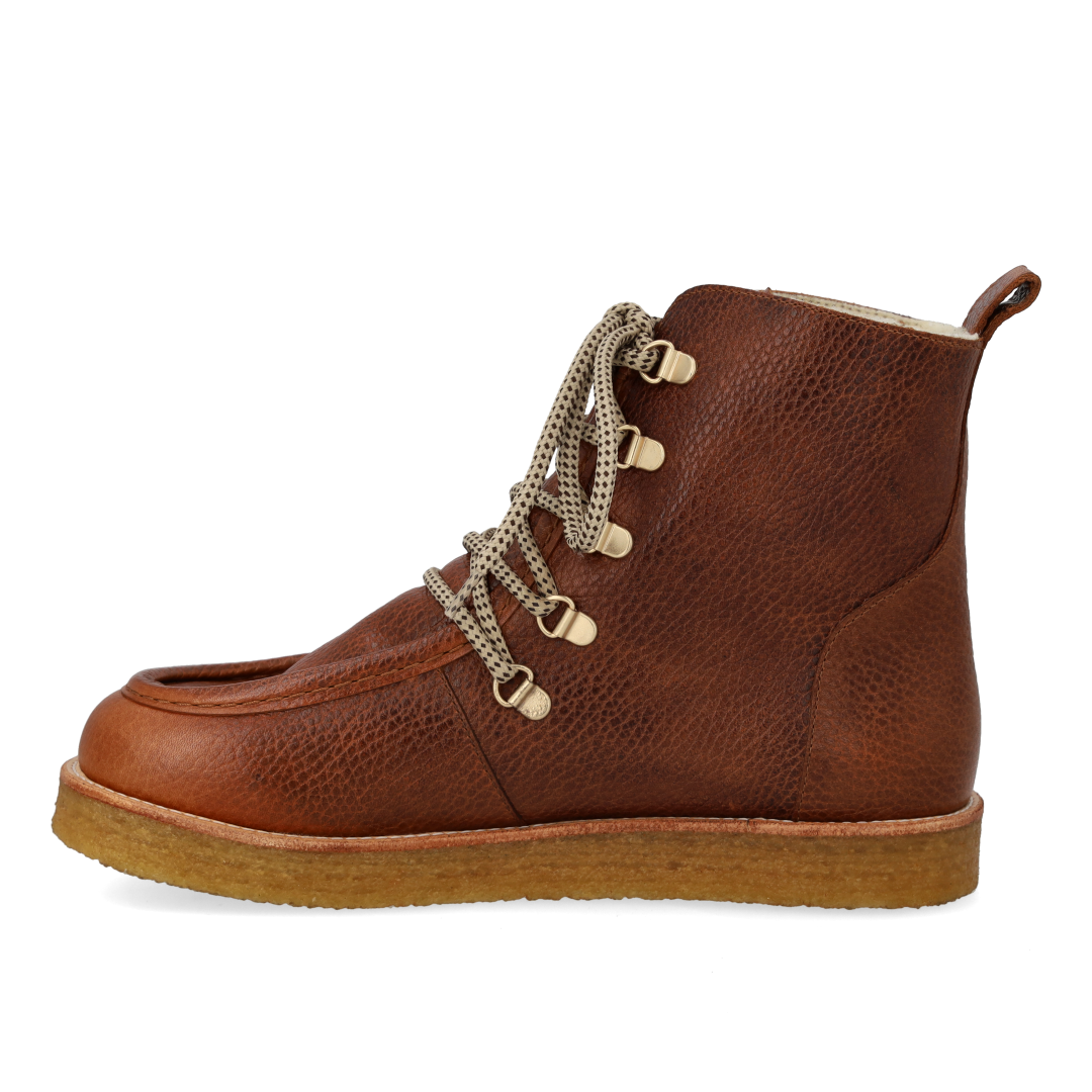Schnürstiefel