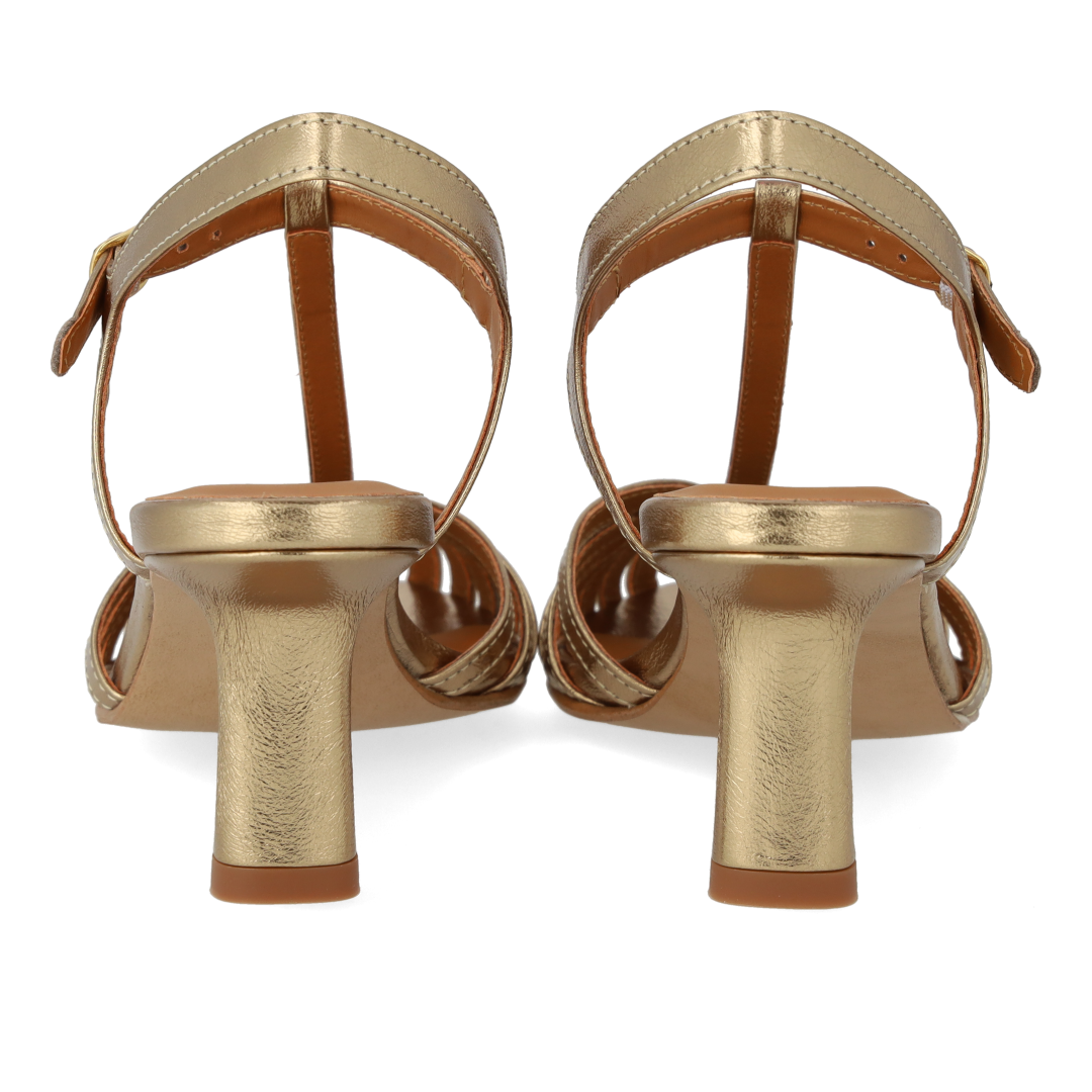 Sandalette mit schönem organischem Frontdetail