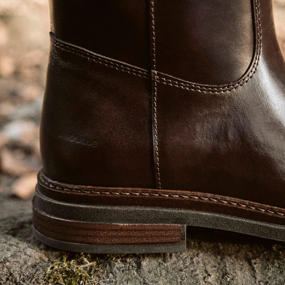 Stiefel mit langem Schaft