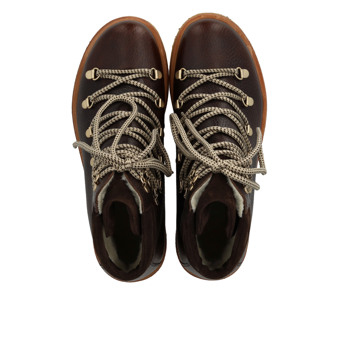 Winterschnürstiefel